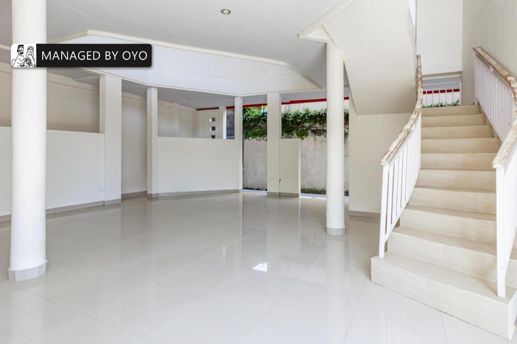 Collection O Near Seminyak Beach Formerly The Kumpi Hotel Bagian luar foto